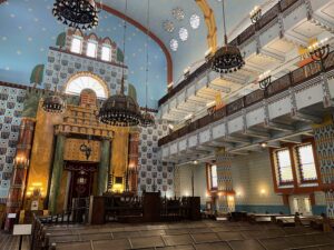 Budapest Jewish District Private Tour: Kazinczy Street Synagogue