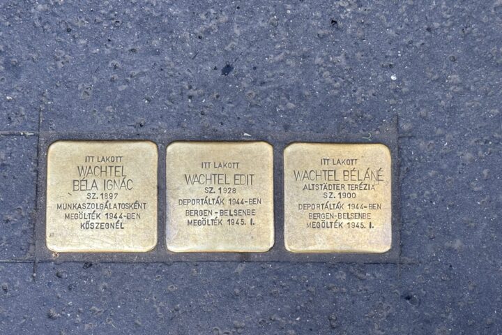 Stolpersteine - Memorial plaques - Budapest Jewish Quarter