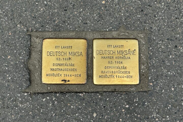 Stolpersteine - Memorial plaques - Budapest Jewish Quarter