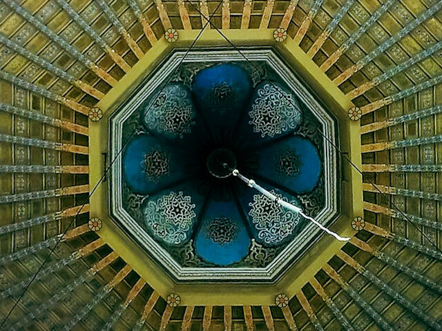 Look up! Beautiful Budapest ceilings - Rumbach Street Synagogue