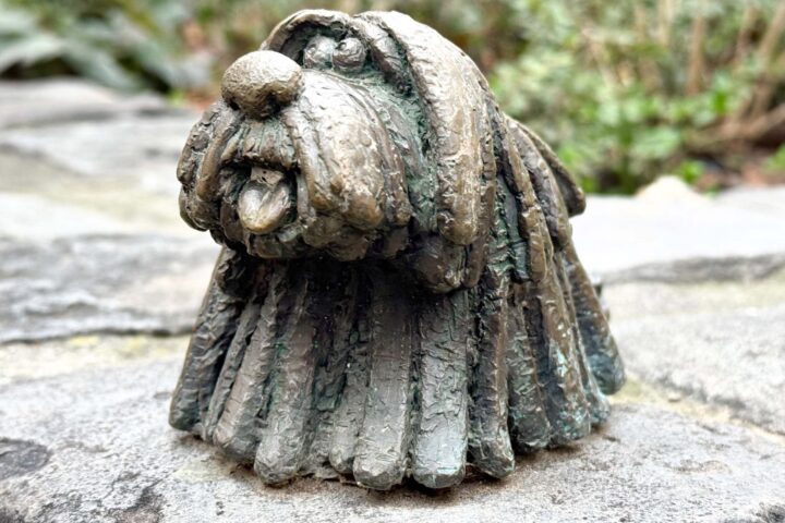 Kolodko mini-sculpture: there was only one dog fair in Buda